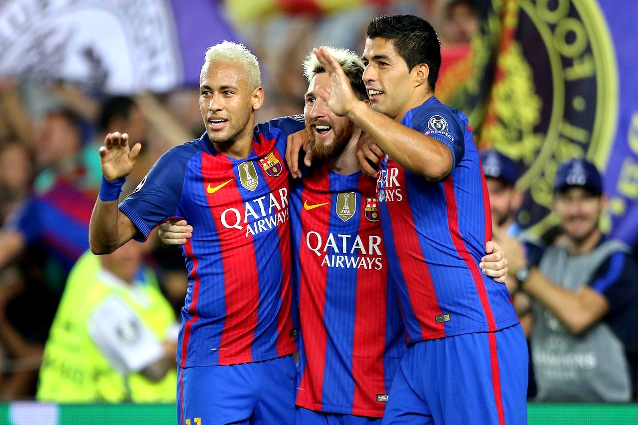 包含内马尔盼与姆巴佩实现梦幻组合希望下赛季再会的词条