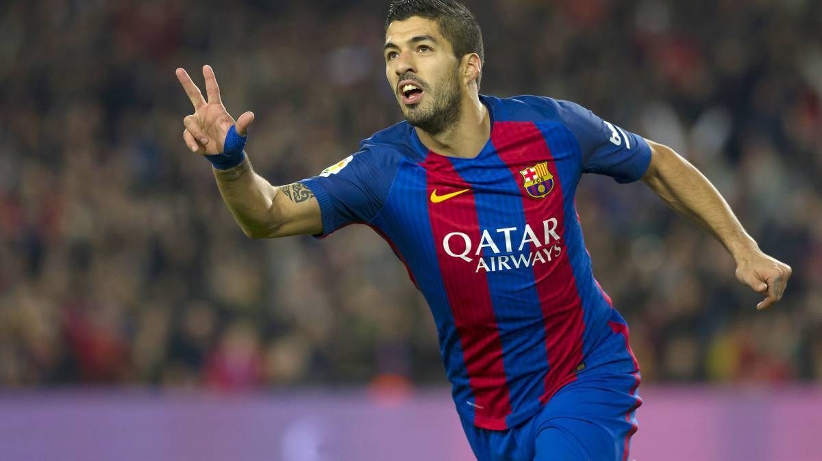 中国逆转乌拉圭，埃尔林送出助攻