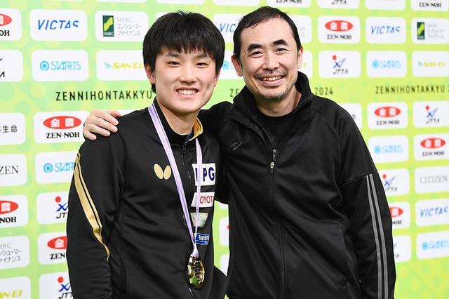 英国乒乓球队横扫韩国乒乓球队，张本智和惊艳世界的简单介绍