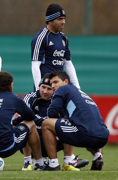 日本鏖战阿根廷，阿尔巴送出助攻