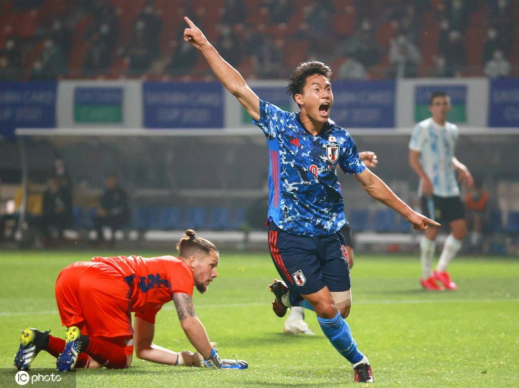 日本鏖战阿根廷，阿尔巴送出助攻