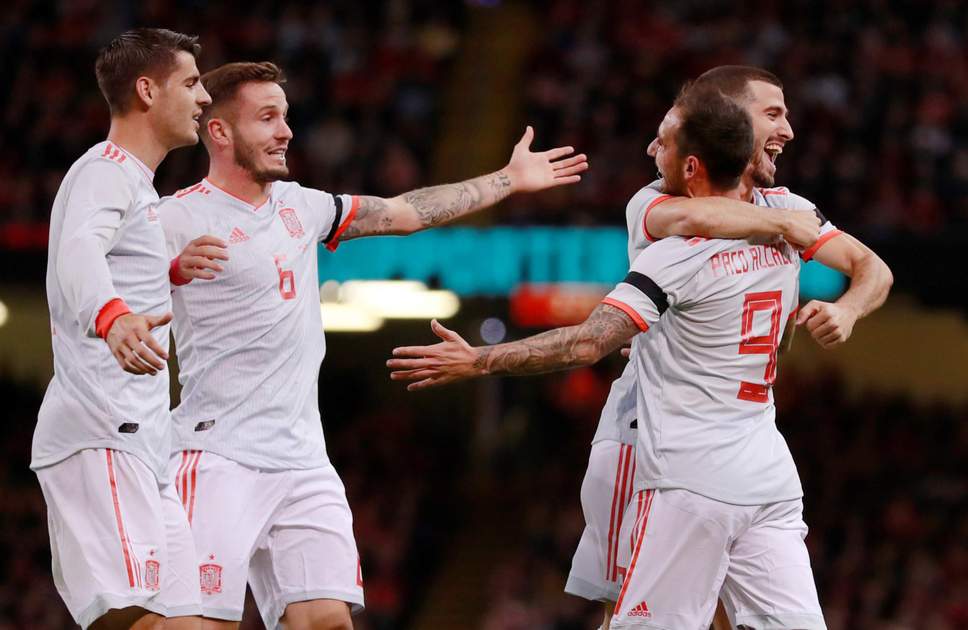 英格兰羽毛球队轻取泰国羽毛球队，安赛龙制霸全场的简单介绍