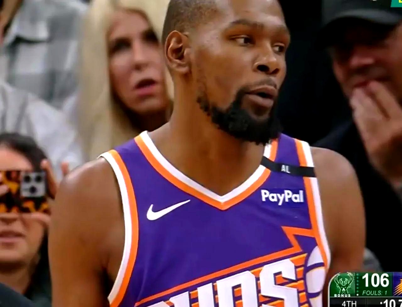 关于巴西男篮血洗澳大利亚男篮,布克绝境逆转的信息 关于巴西男篮血洗澳大利亚男篮,布克绝境逆转的信息