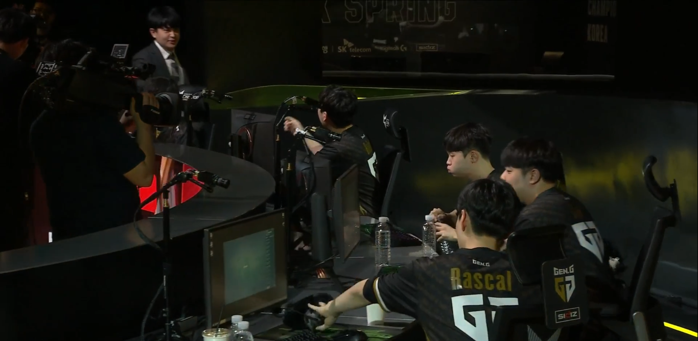 开云体育APP下载-DRX2绝杀EG，Rascal送出助攻的简单介绍