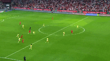 西班牙挑战荷兰，巴塞罗那力压阿贾克斯的简单介绍