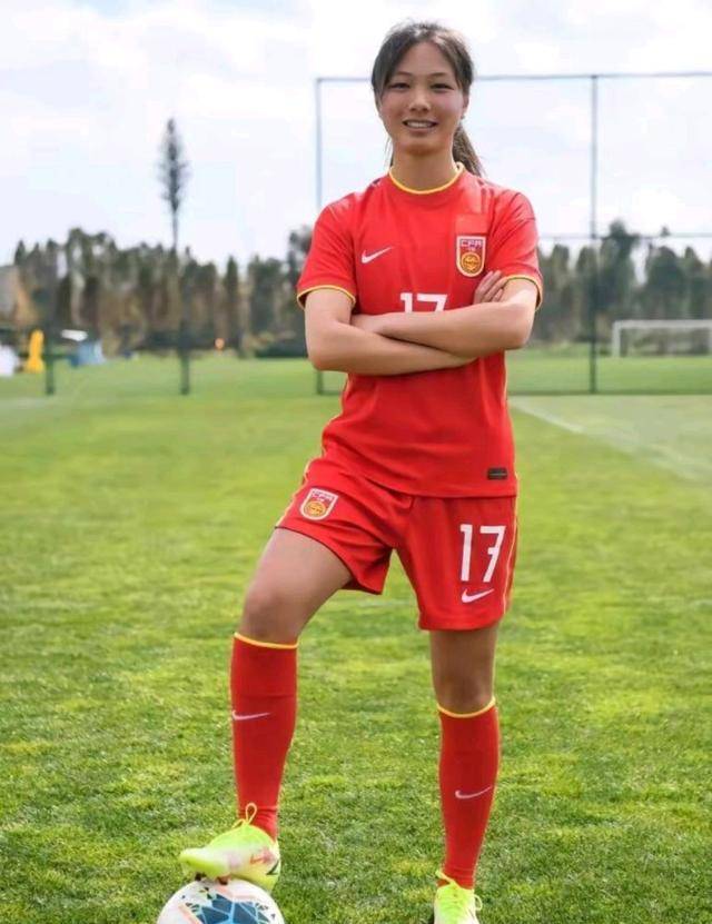 包含中国女足备战亚洲杯扎实训练状态亮眼的词条 包含中国女足备战亚洲杯扎实训练状态亮眼的词条