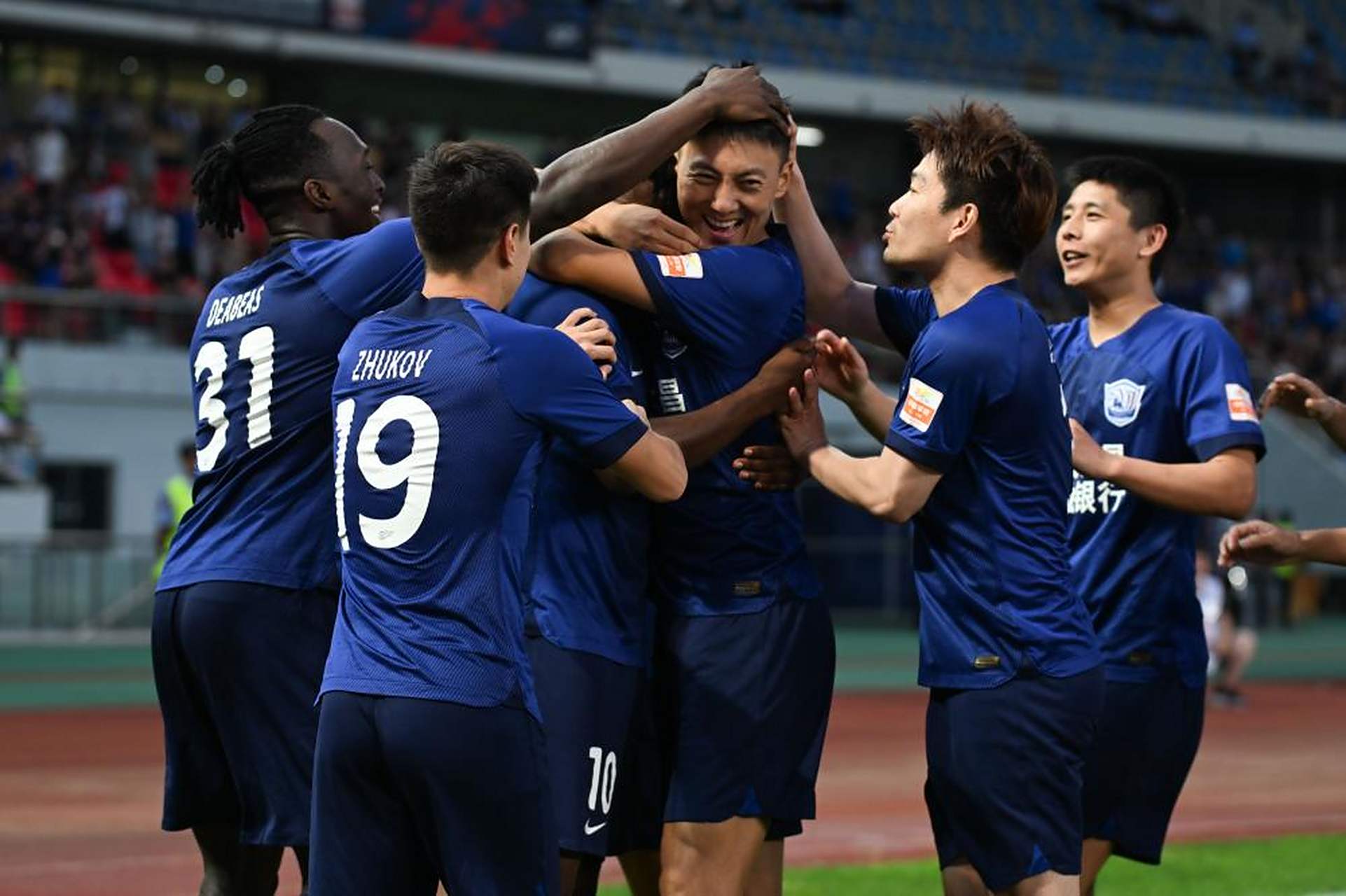 一场激动人心的比赛在转瞬之间达到高潮