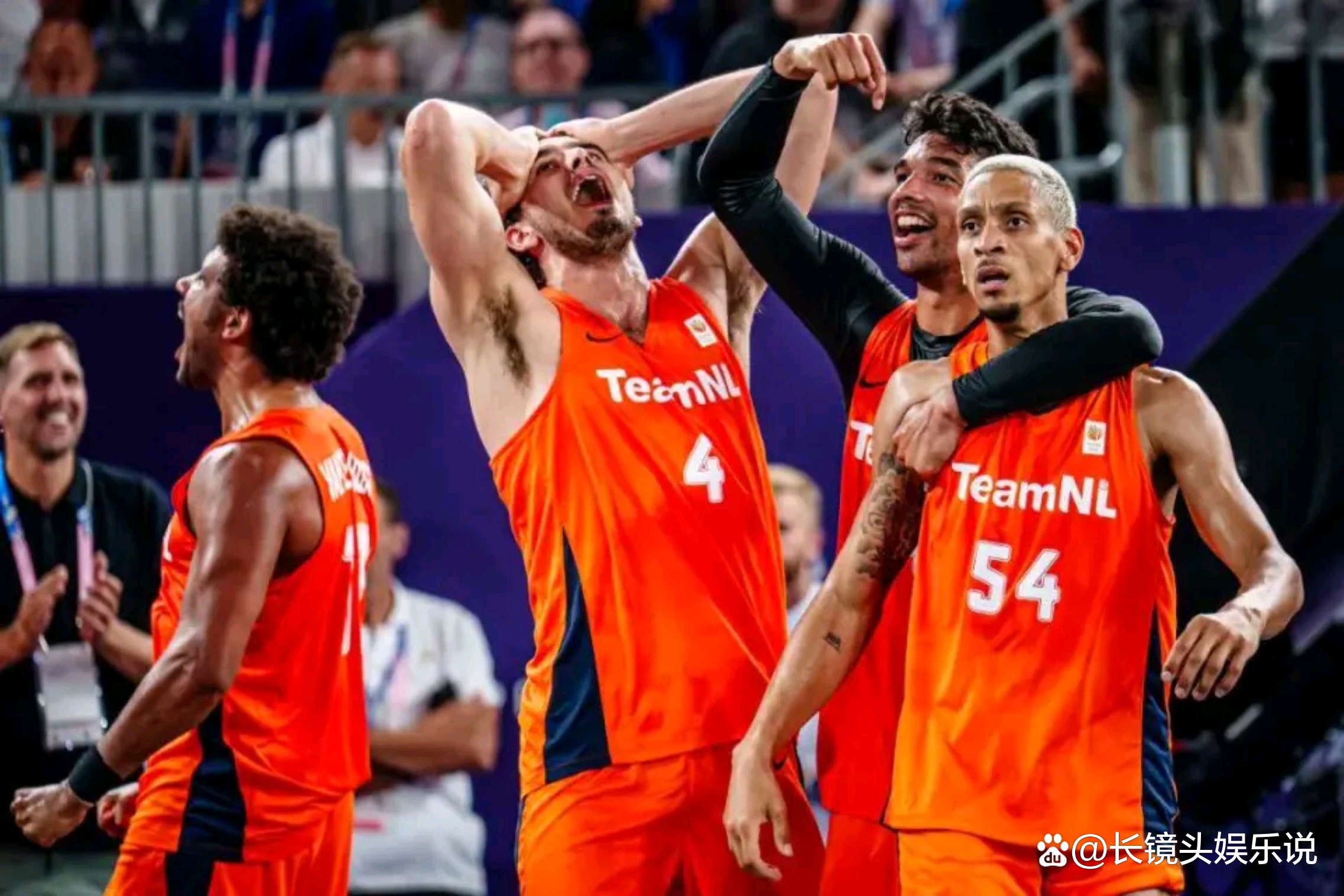 荷兰队在对阵特立尼达和多巴哥的比赛中获胜