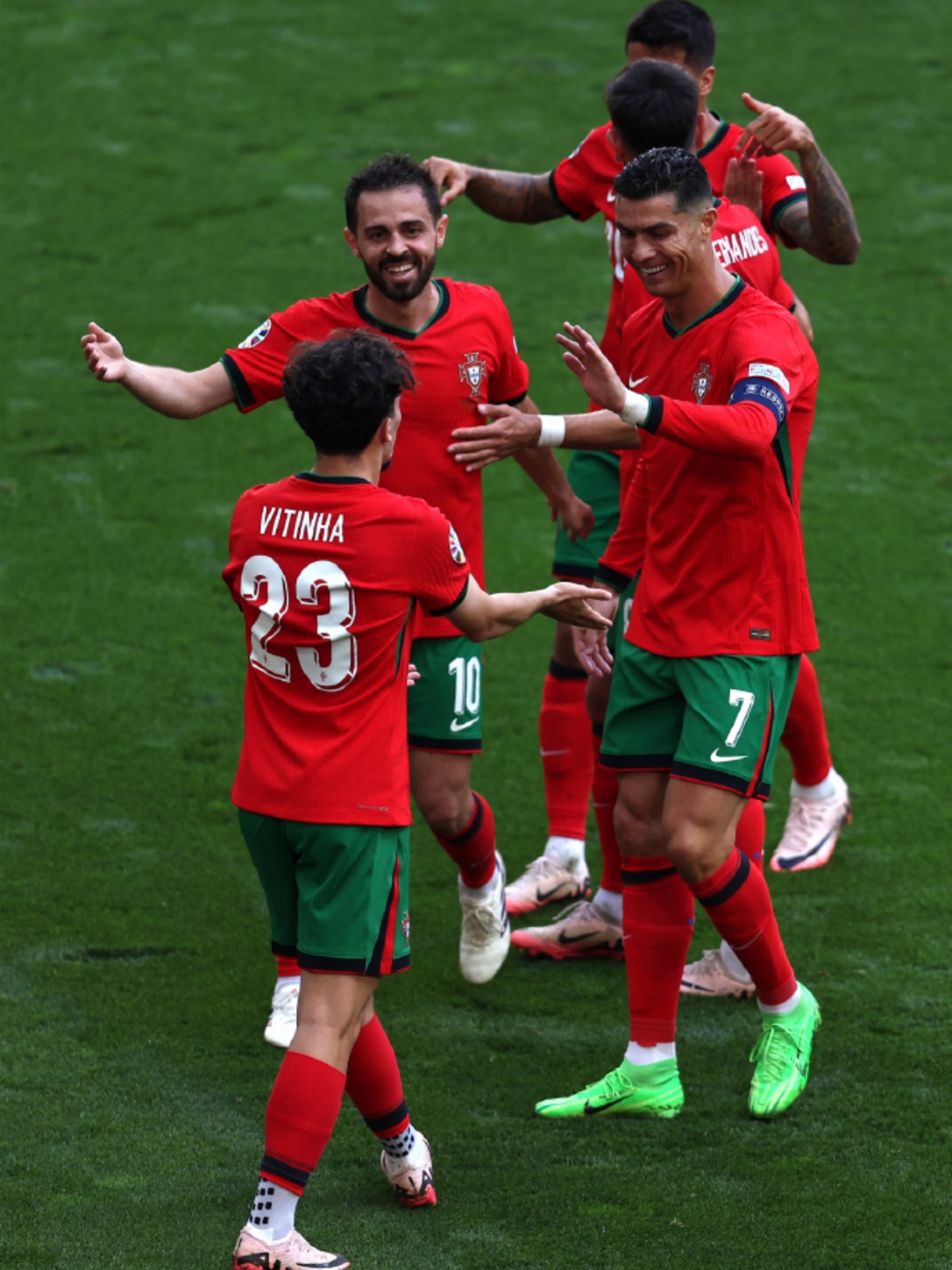 开云体育入口-欧洲杯备战全面展开，球员备战状态亮眼！的简单介绍