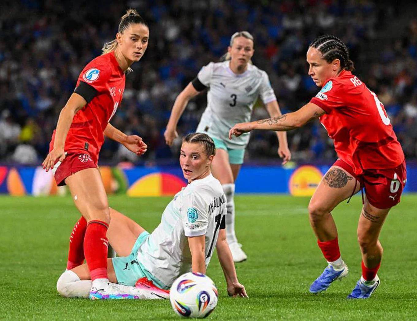 开云体育在线-芬兰队击败劲敌，晋级淘汰赛