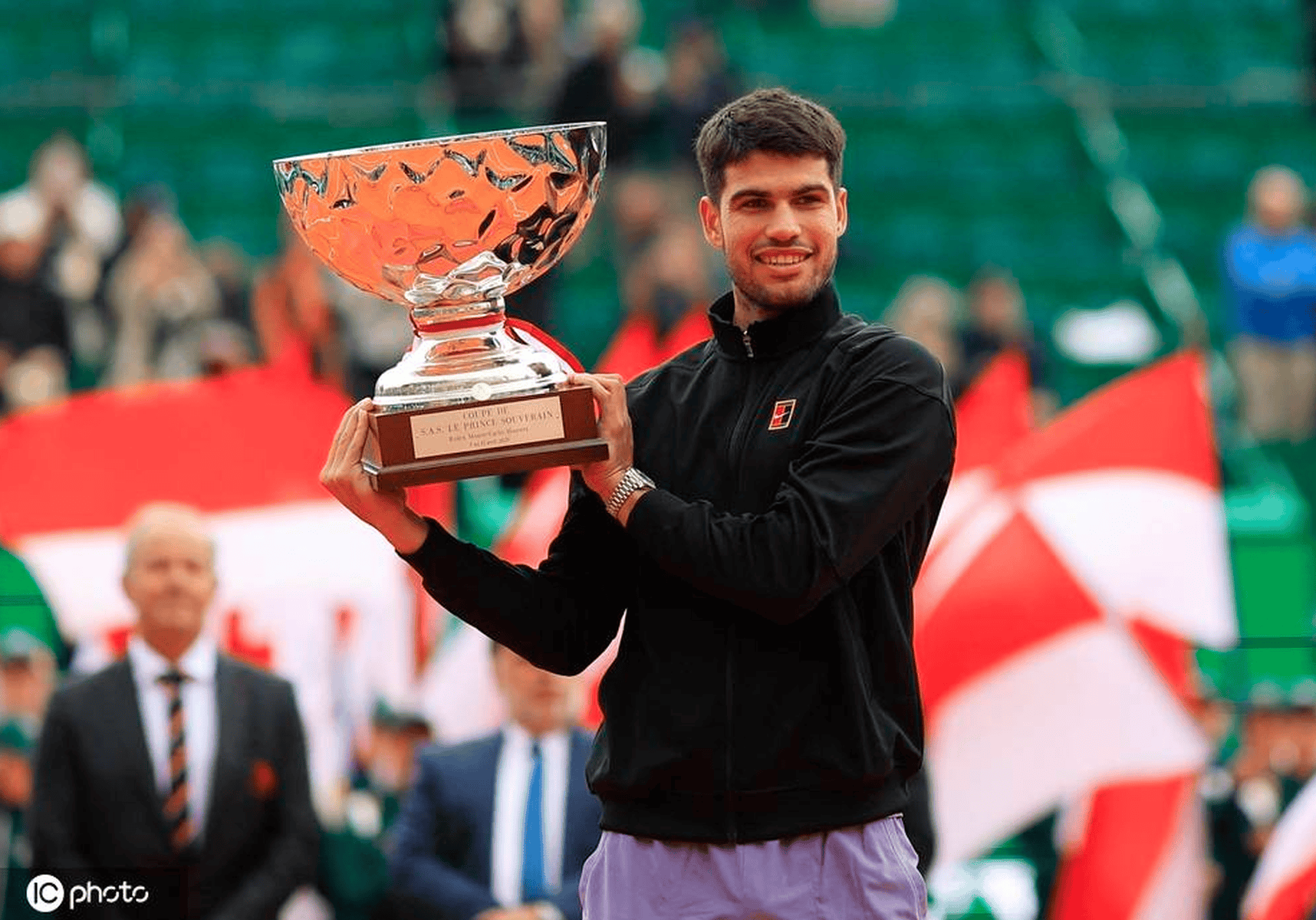 开云足球直播-包含美网鏖战蒙特卡洛大师赛，阿尔卡拉斯状态火热的词条