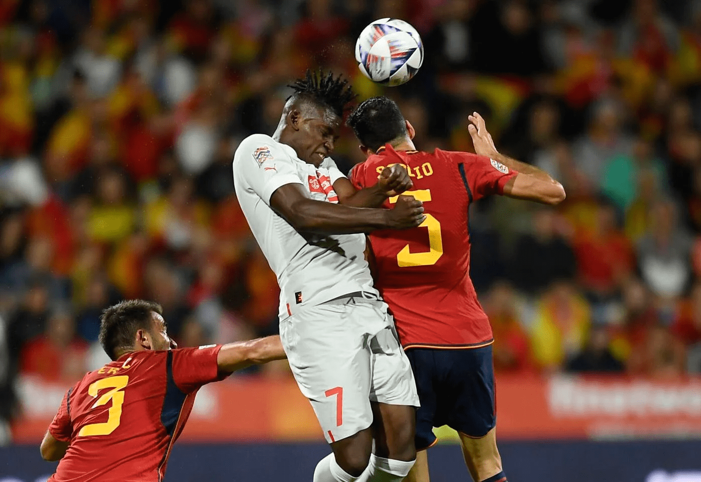 瑞士绝杀葡萄牙，格纳布里高光表现