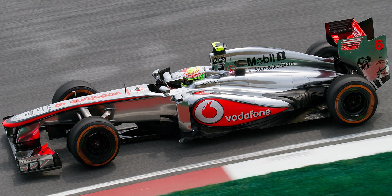 关于索伯车队轻取红牛车队，佩雷兹统治全场的信息