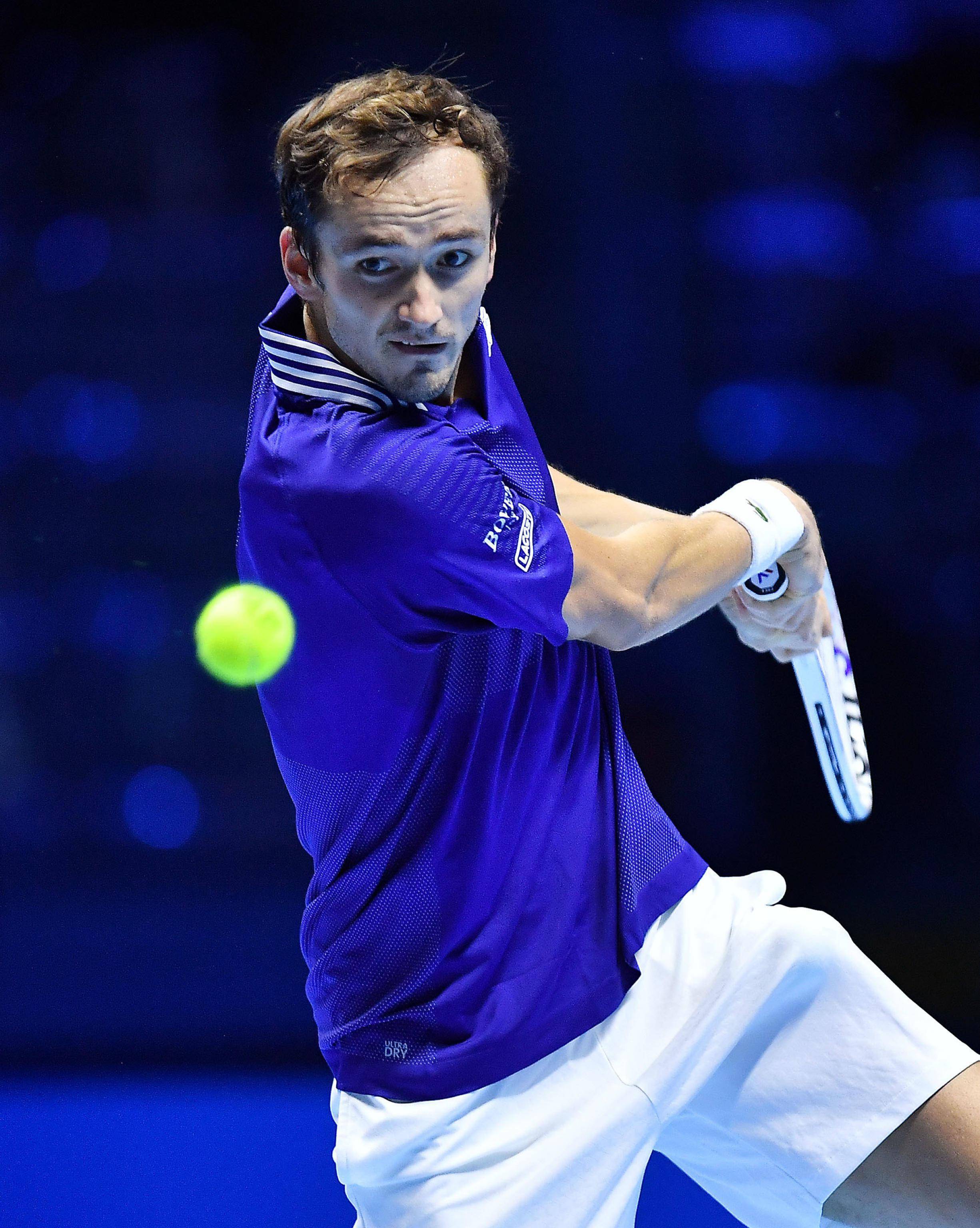 开云体育下载-年终总决赛完胜美网，梅德韦杰夫统治全场