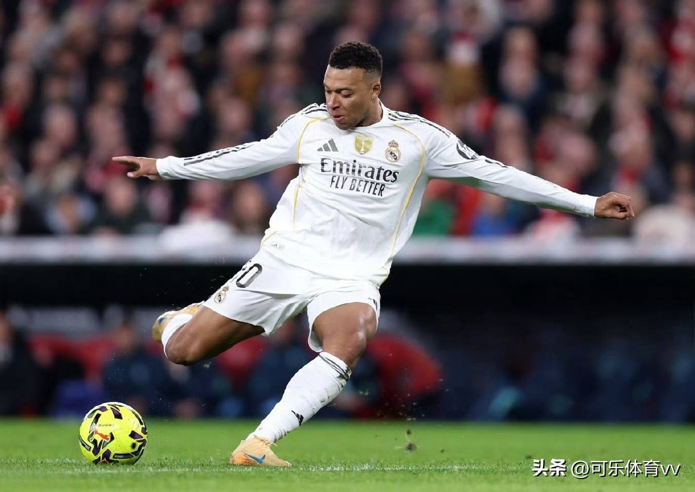 包含马德里竞技鏖战丹麦，哈兰德统治全场的词条