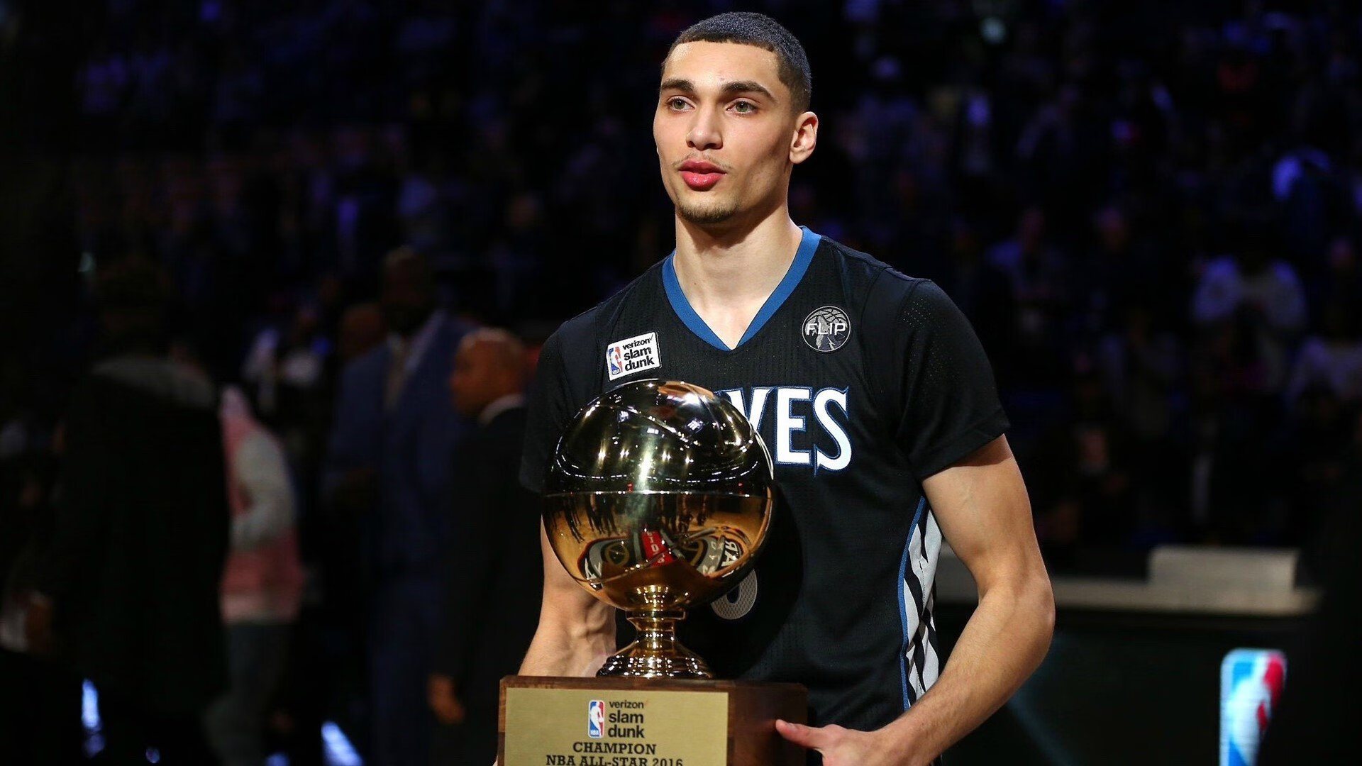 奥运周期关键战，日本女篮火力压制新西兰，拉亚末节接管比赛定乾坤