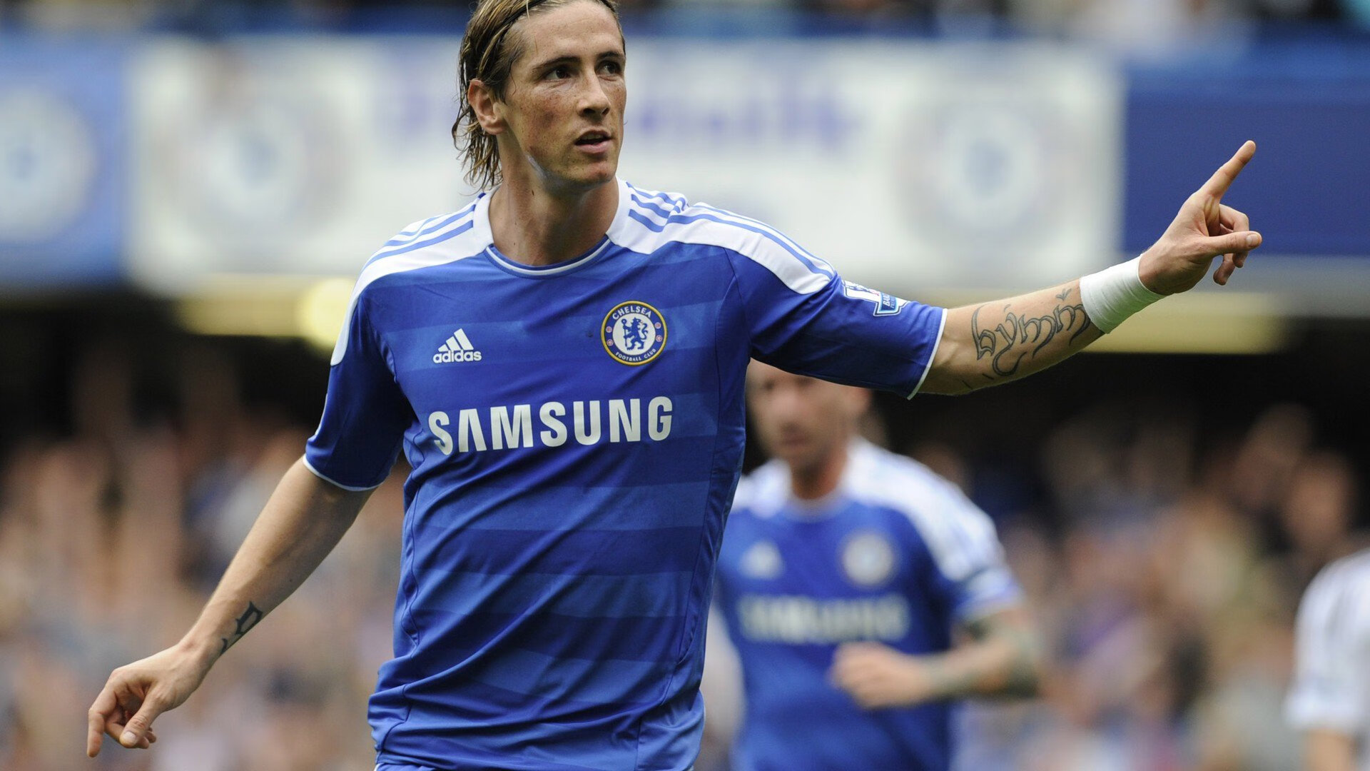 阿克大场面先生，莱比锡红牛一波带走AC米兰的战术革命